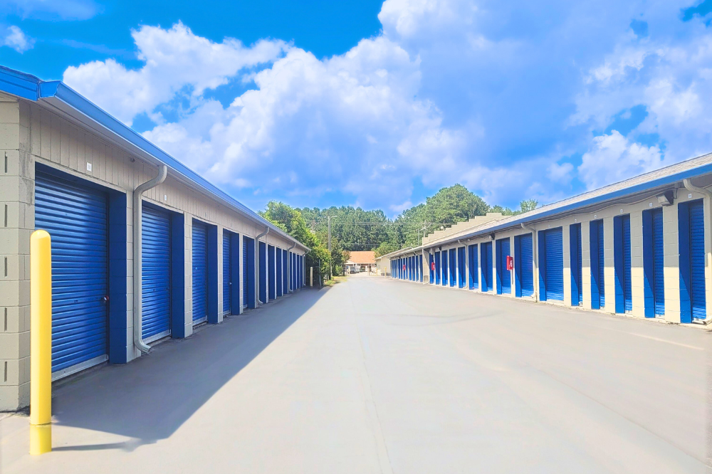 Self storage with drive-up access in Havelock NC